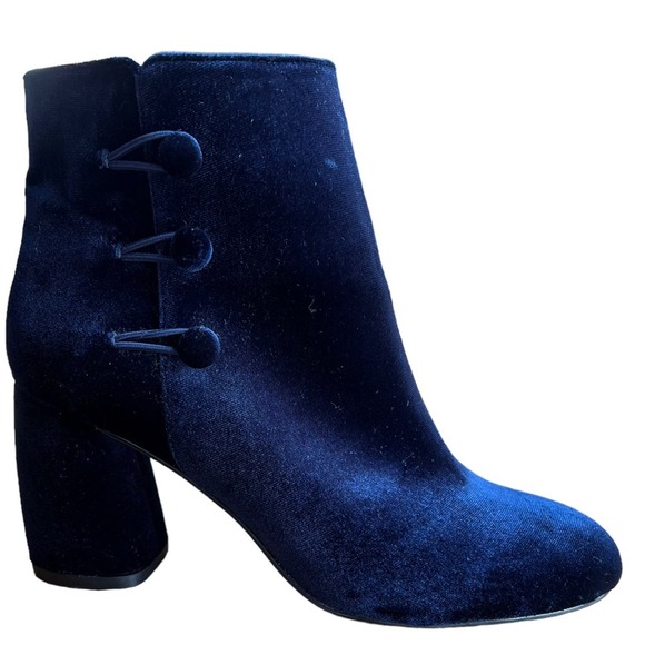 Womens Nine West Khraine Bootie Blue Velvet Round Toe Wedding Date Night Vintage - Picture 1 of 16